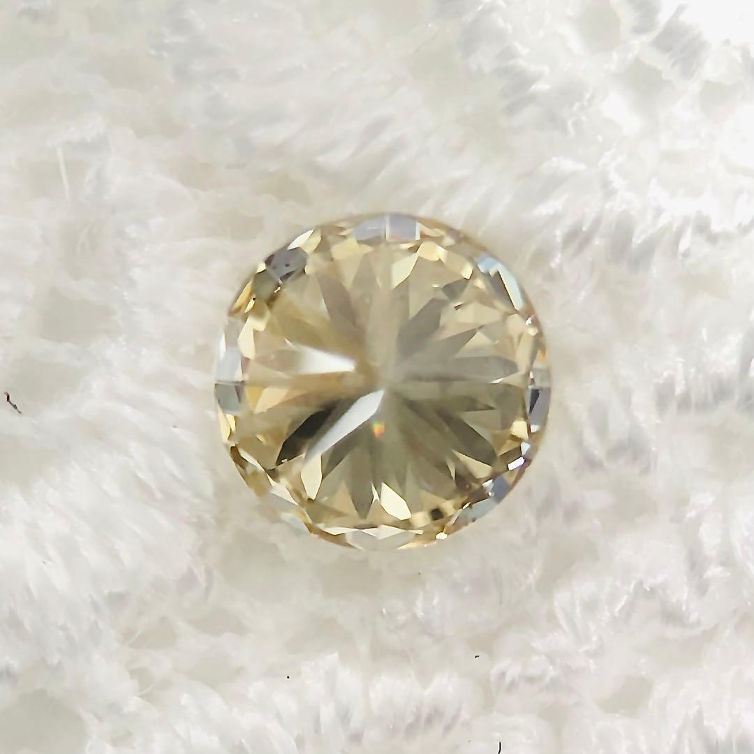 アクセサリー 0.232ct Light Brownish Yellow VS-2 VG