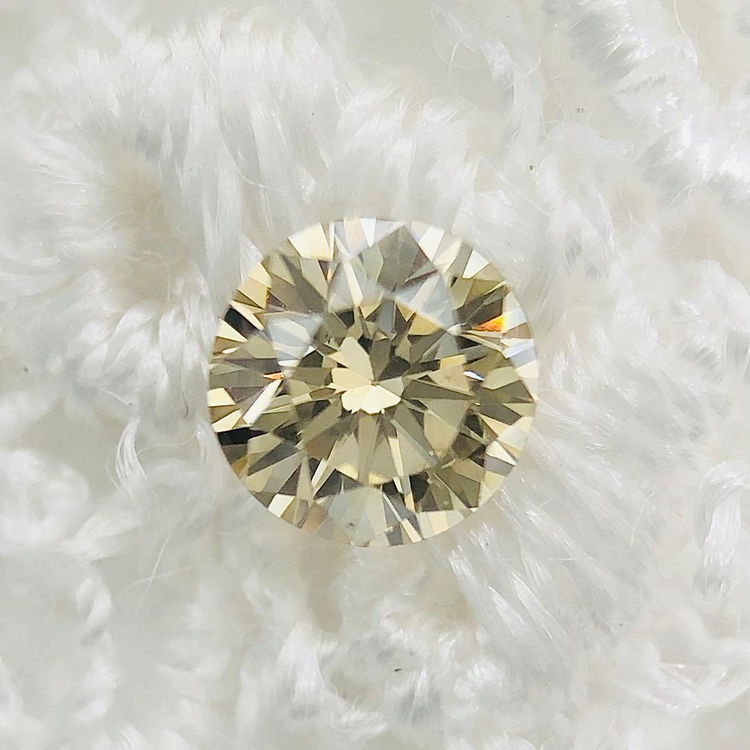 アクセサリー 0.232ct Light Brownish Yellow VS-2 VG