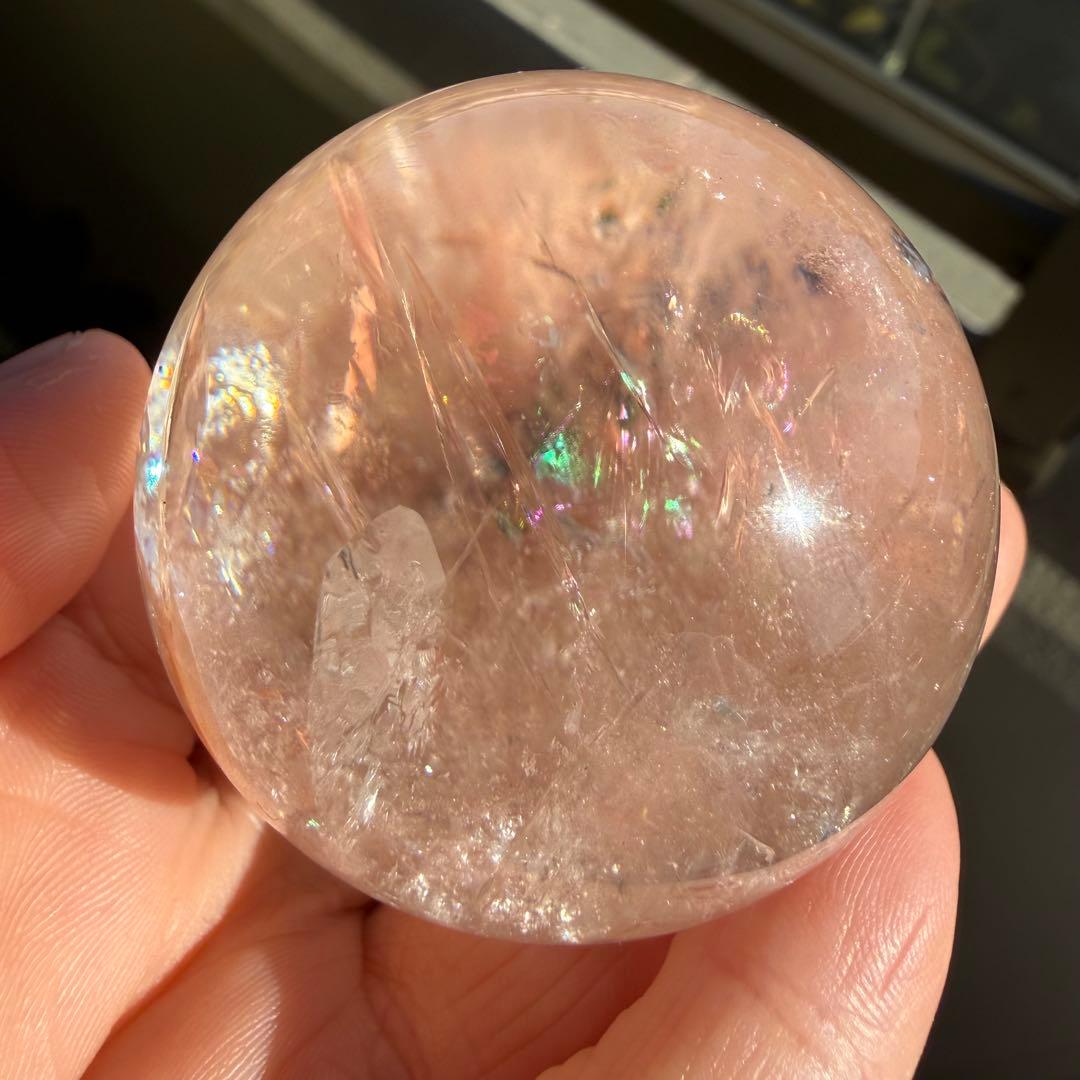 ピンクアゼツライト　スフィア　虹入り　台座付き　ピンククォーツ　49.6mm