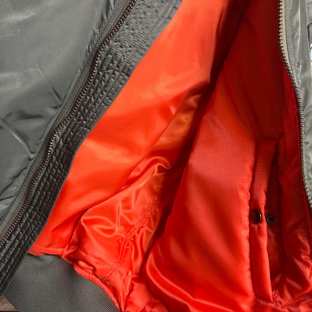 ⭐️美品　AVIREX✖️ミッキーマウスコラボ　MA -1 size M⭐️