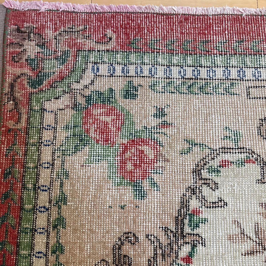 専用です❣️ トルコビンデージラグ☆額縁フラワーラグ　116cm×215.5cm