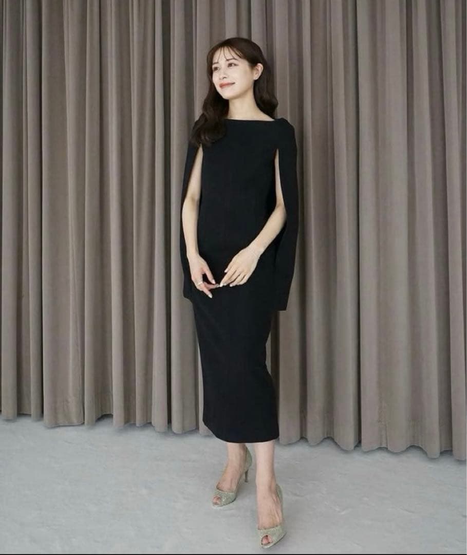 Narrow line Cape Dress 黒 - メルカリ