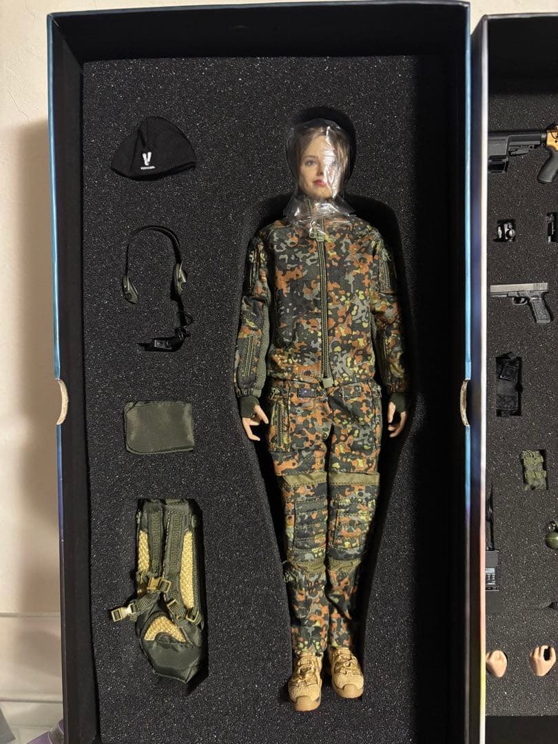 FLECKTARN KERR 1/6スケール女性兵士ミリタリー フィギュア - メルカリ