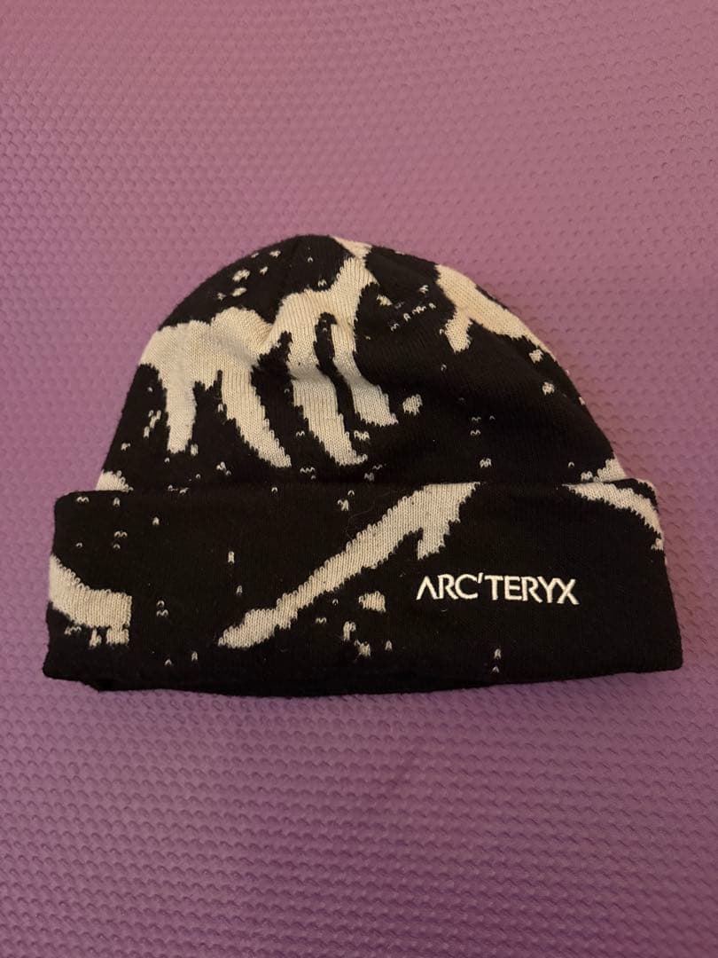 最終値下げArc'teryx Grotto Toque orca2022 - メルカリ