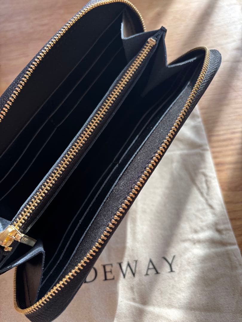 TIDEWAY ライトレザーラウンドファスナー長財布 ブラック - メルカリ