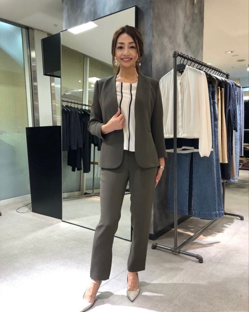 Theory ノーカラー　スーツ　カーキ WEB限定/OUTLET】【RELAX TAPERED_2】【年間】ノーカラージャケット