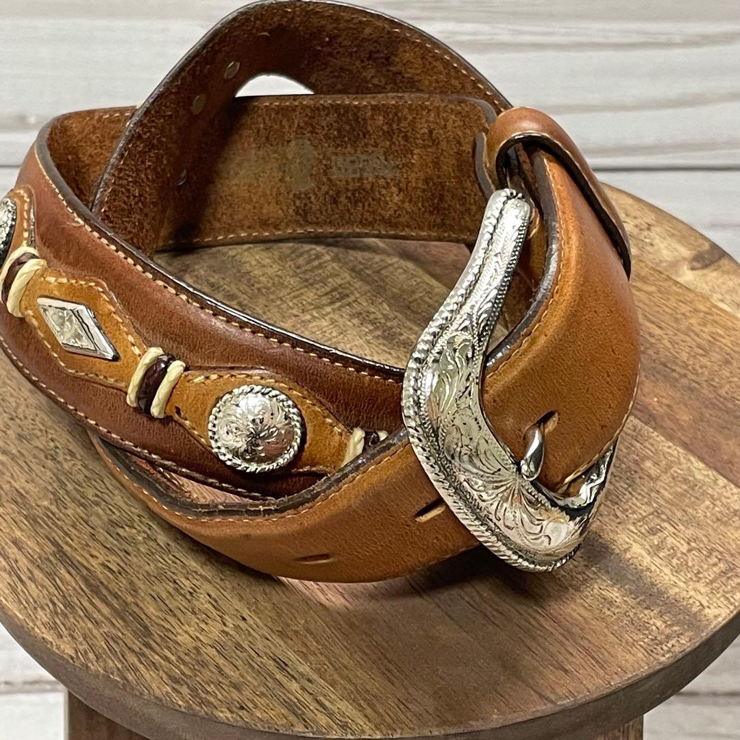 USA製1995年製 希少Justinジャスティン 本革 コンチョ付きベルト 楽天市場】貴重な廃盤品 【JUSTIN ジャスティン】 ウェスタン バックル