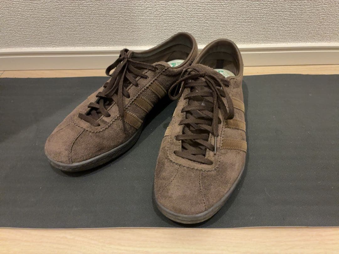 24時間以内発送　アディダス　タバコグルーエンダークブラウン　26.5cm