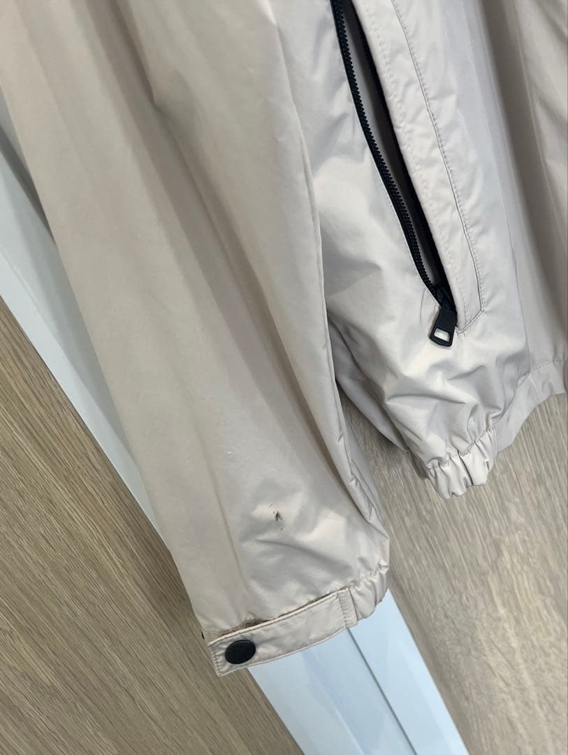 モンクレール ナイロンパーカー サイズ1 ベージュ カルレス - メルカリ