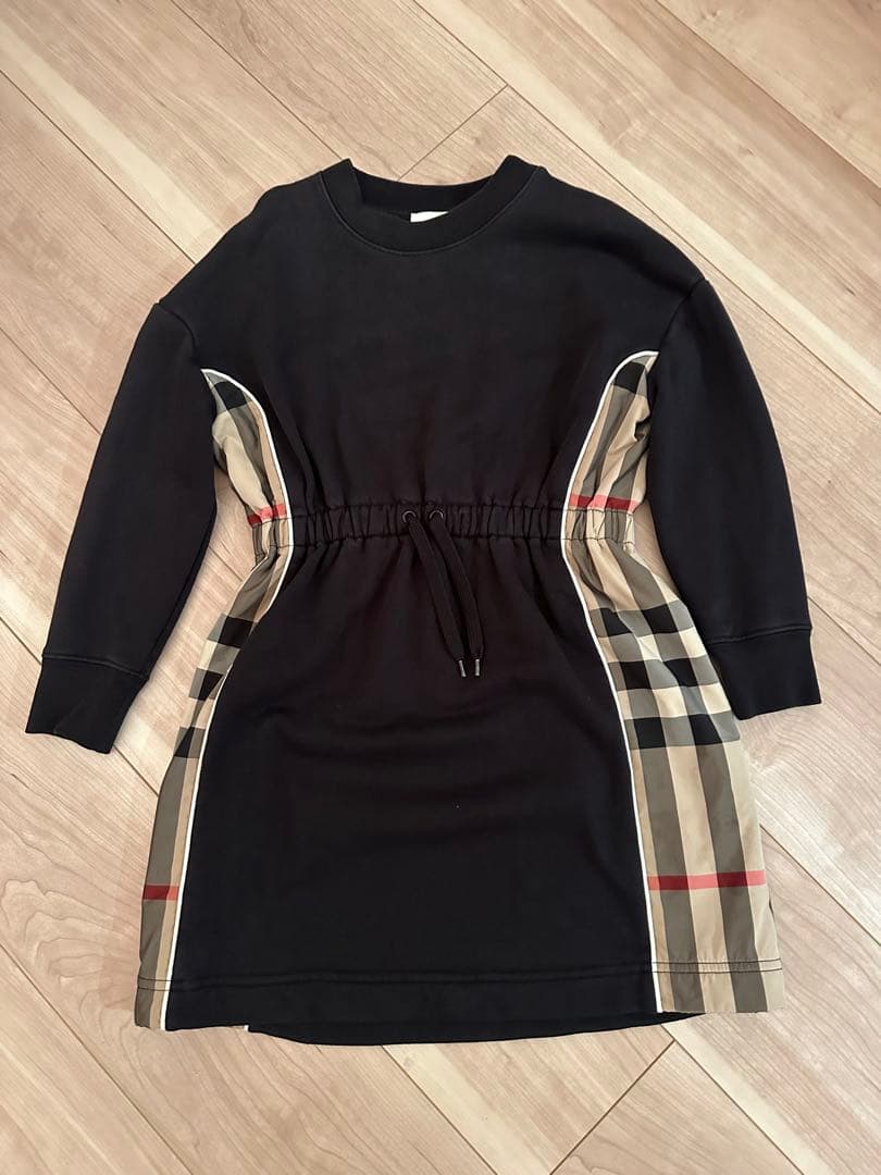 BURBERRY ブラック チェック柄 ワンピース 116cm BURBERRY ブラック チェック柄 ワンピース 116cm