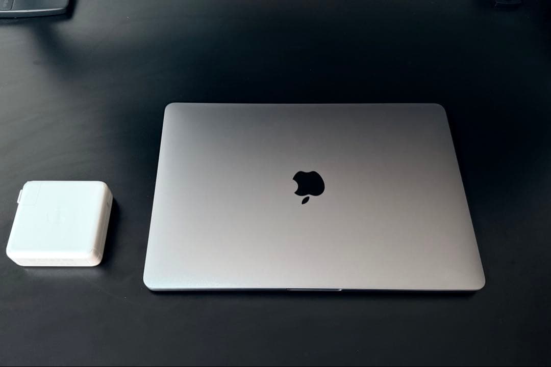 MacBook Pro M1 13インチ メモリ16GB 1TBストレージ Amazon.com: Apple Late 2020 MacBook Pro with Apple M1 Chip, 13.3