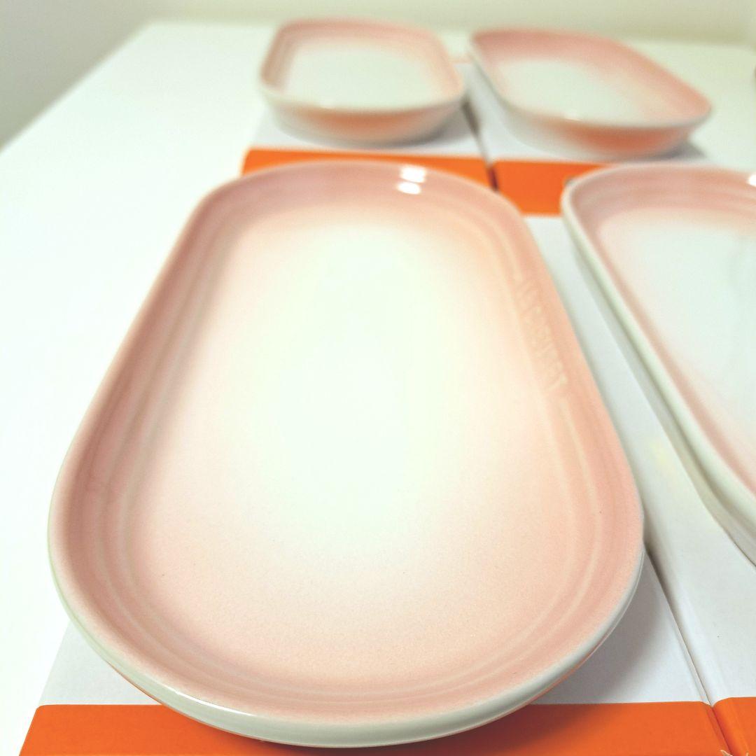 はな様専用LE CREUSET オブロングプレート 25cm 新品 撮影のみ開封