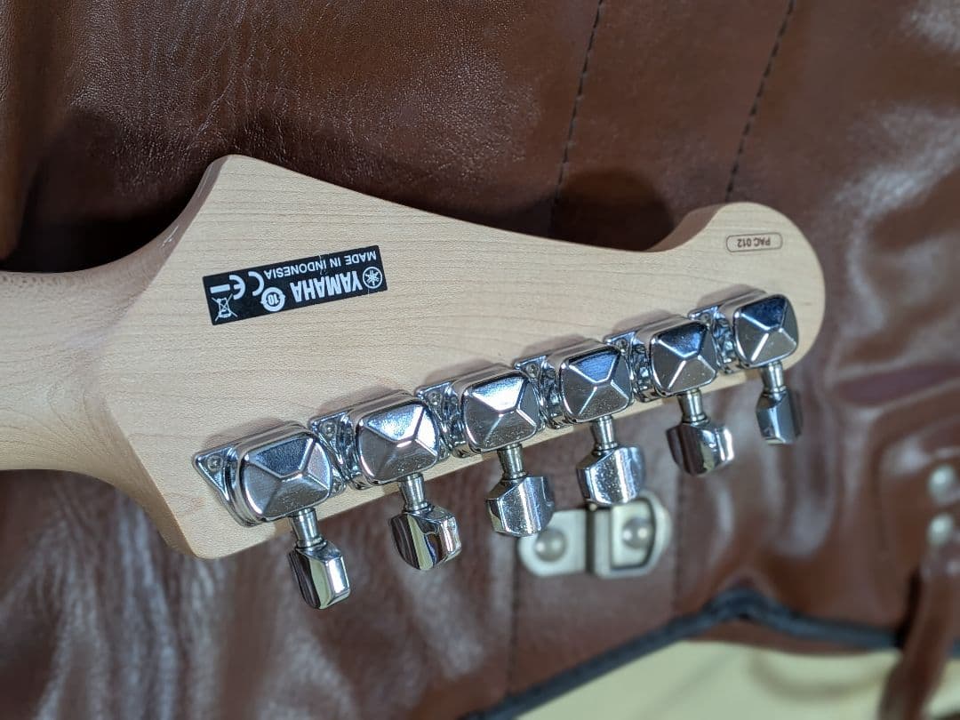 美品Yamaha PACIFICA ギターメタリックブルーシールド ケース付き