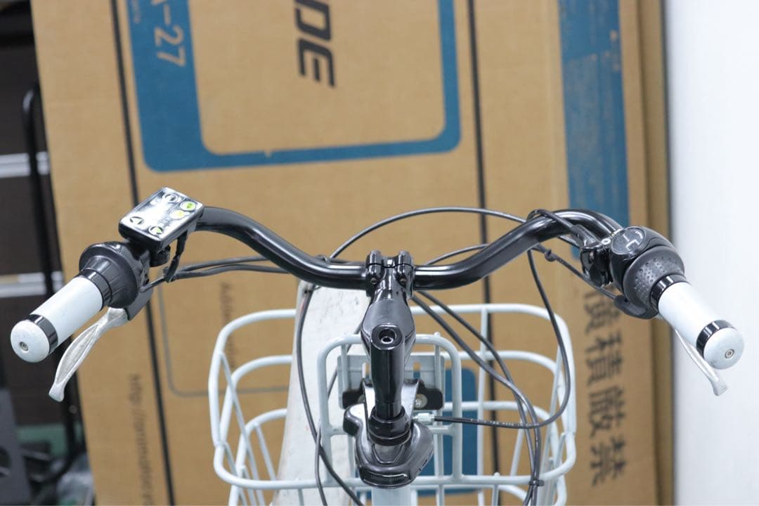 ブリヂストン電動アシスト自転車　★ 8.7AH ★ １ヶ月保証★完成車　車体のみ