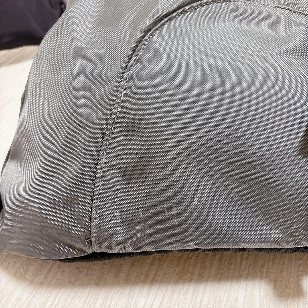 ゆと様 OLD GAP 00s Y2K ボディバッグ グレー - メルカリ