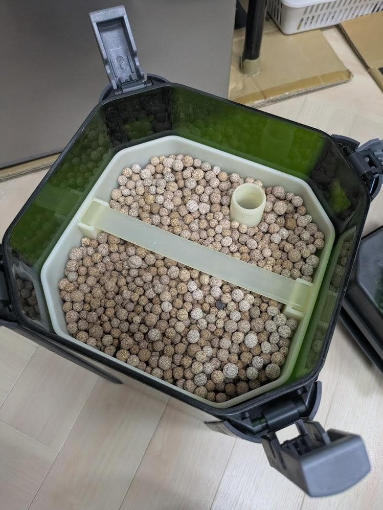 EHEIM eXperience 250 外部フィルター 60HZ 西日本用