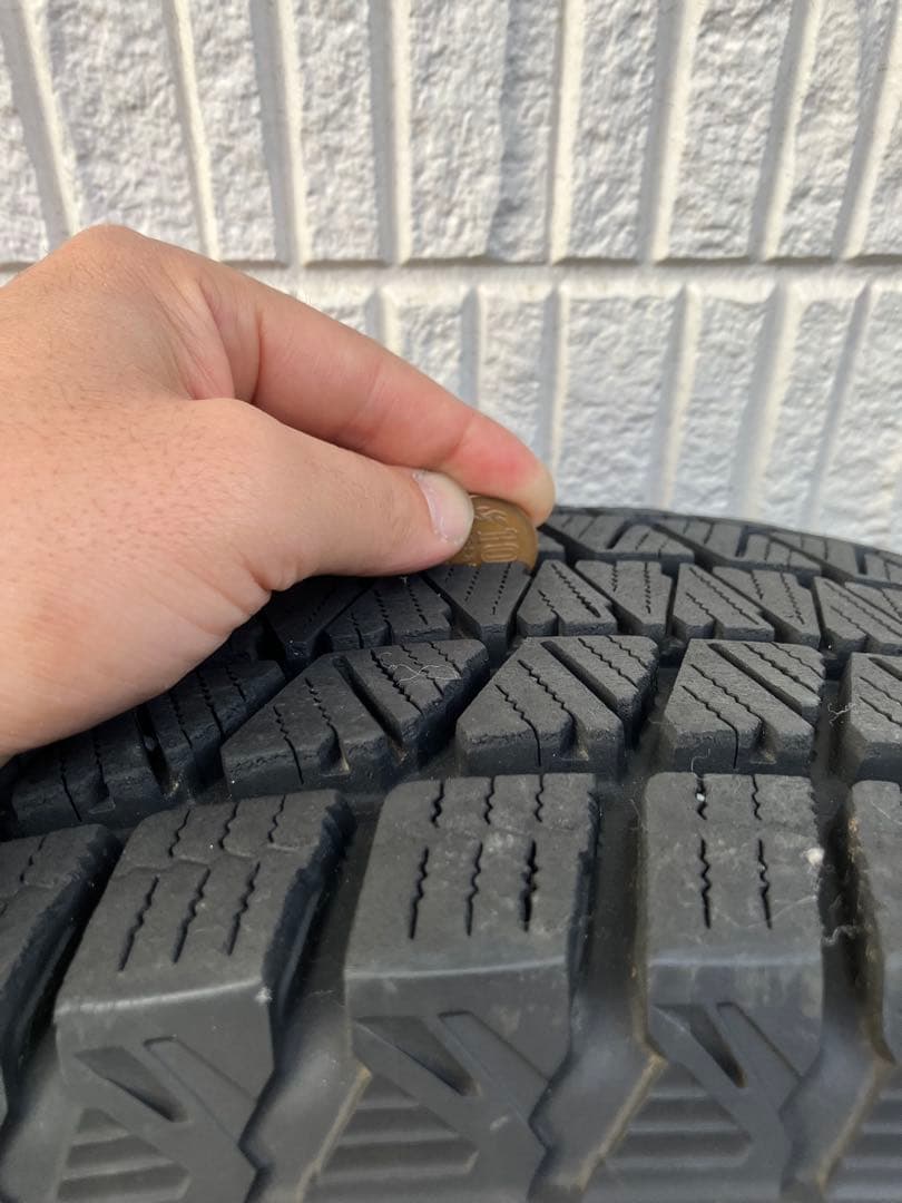 ブリヂストン ブリザック　DM-V3 215/70/R16 4本セット