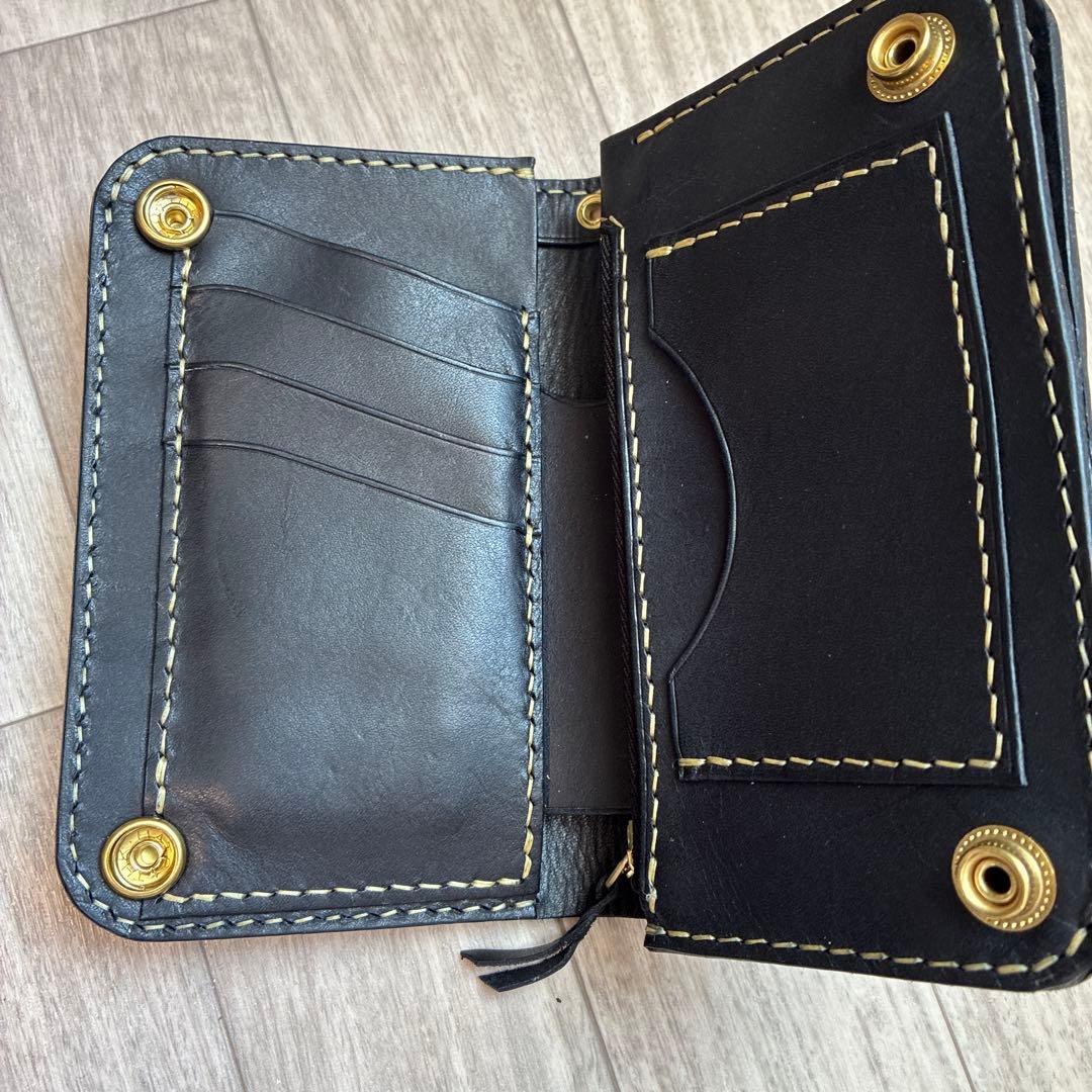 イタリアンレザー ミドルトラッカーウォレット 真鍮 タイプB - メルカリ