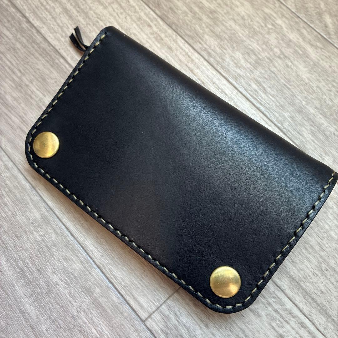 イタリアンレザー ミドルトラッカーウォレット 真鍮 タイプB - メルカリ
