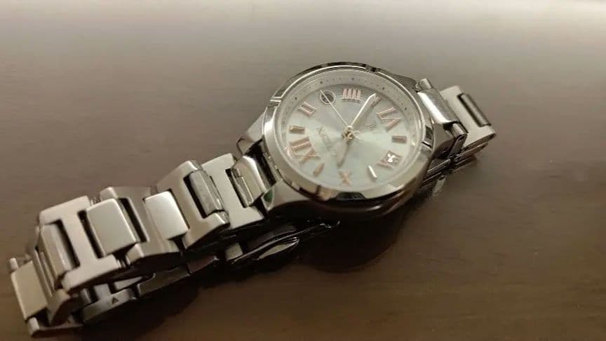 シチズン時計 xC レディース エコ・ドライブ電波時計 ES8080-68 - メルカリ