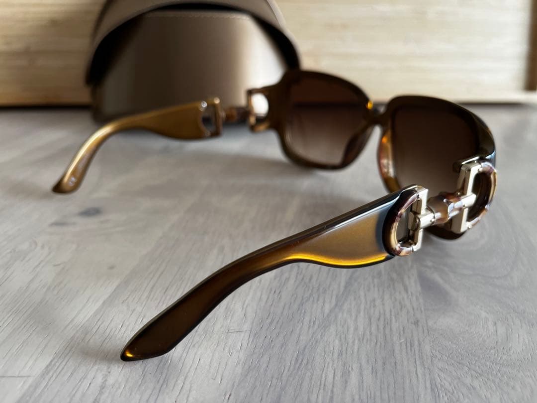 GUCCI ブラウン サングラス ケース付き