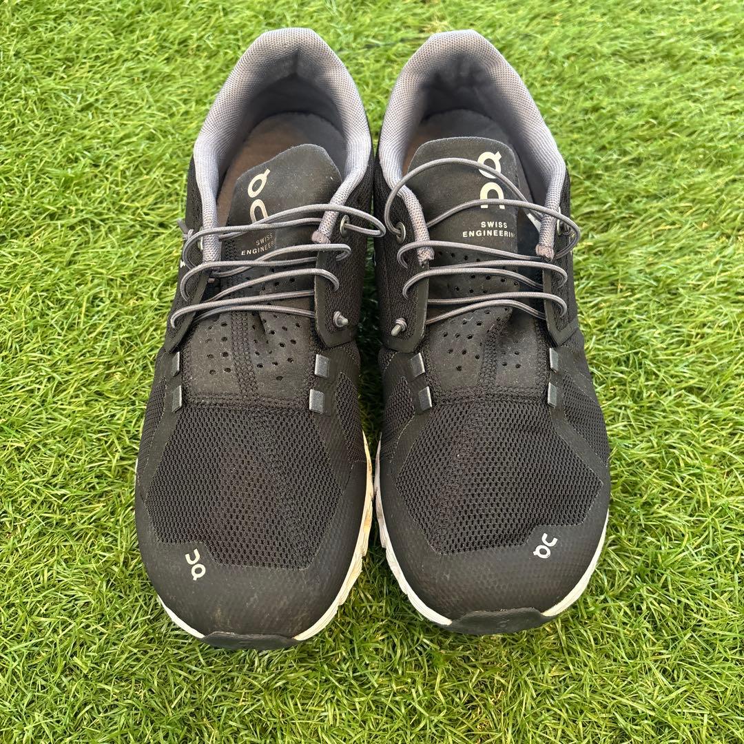On オン　ブラック スニーカー　CLOUD クラウド　28.0cm