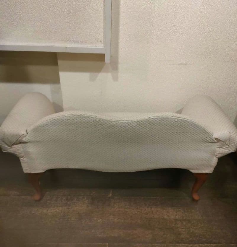 ドリーム様 アンティーク2人掛け ソファ アイボリー - メルカリ
