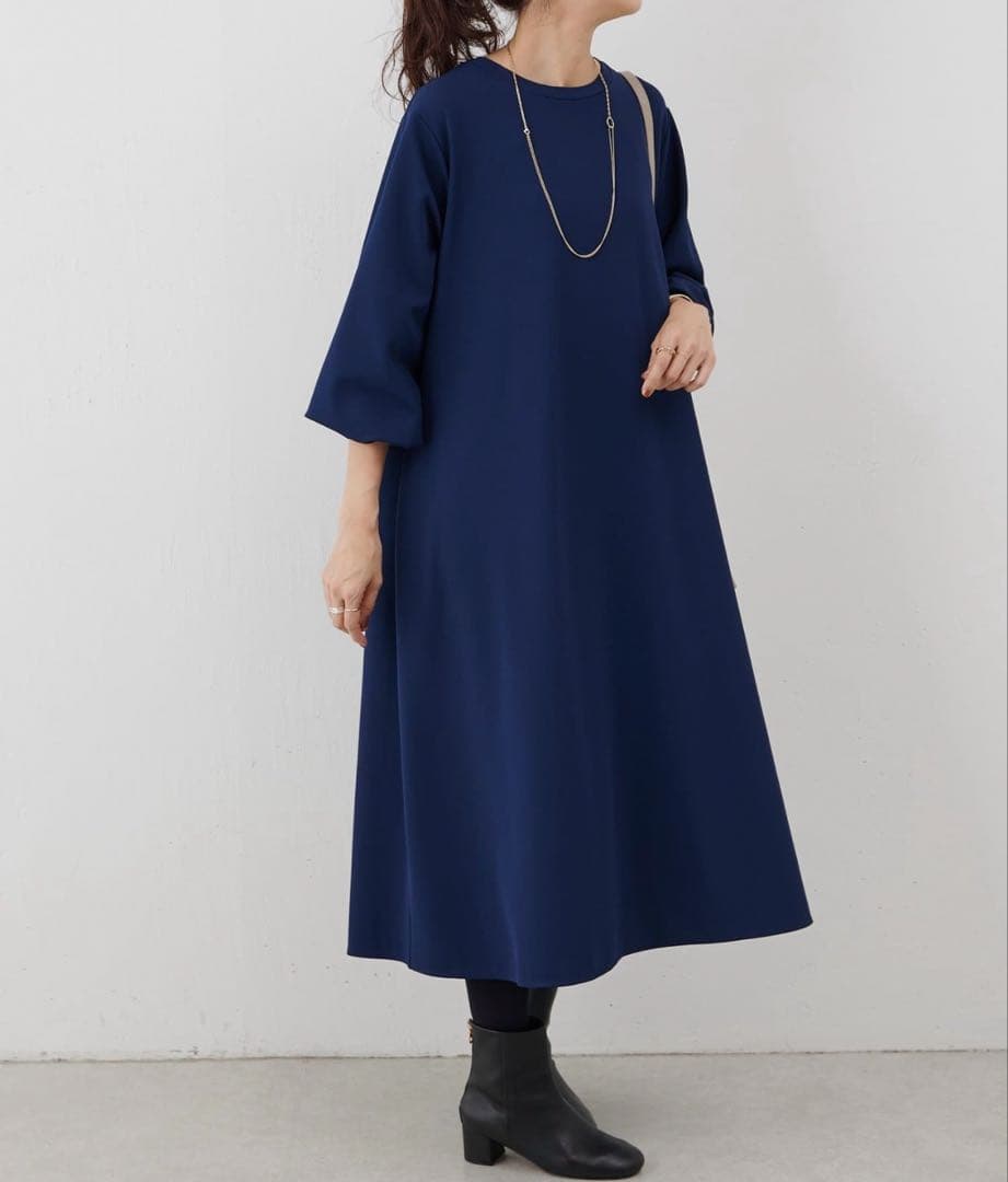 新品タグ付 ビアズリー Tワンピース ネイビー 完売品 再お値下げ