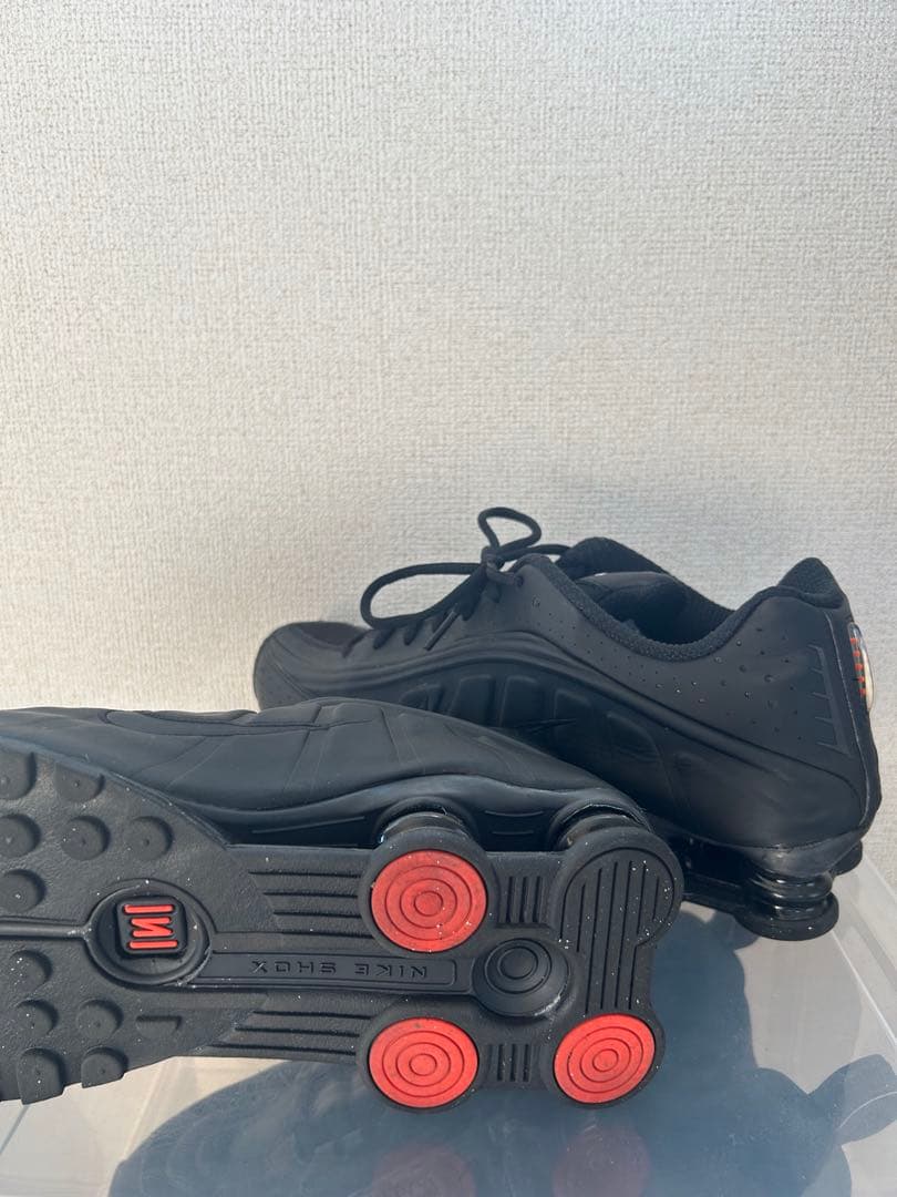 NIKEスニーカー　Nike shox r4 28.5cm