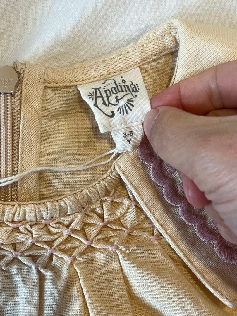 新品未使用】apolina Bettina Blouse Cashew 3-5 - メルカリ