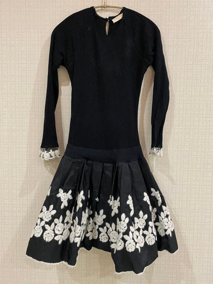 MONNALISA（モナリザ） キッズ/160/ 長袖ワンピース フラワー刺繍 MONNALISA(モナリザ) キッズワンピース・オールインワン(ベビー