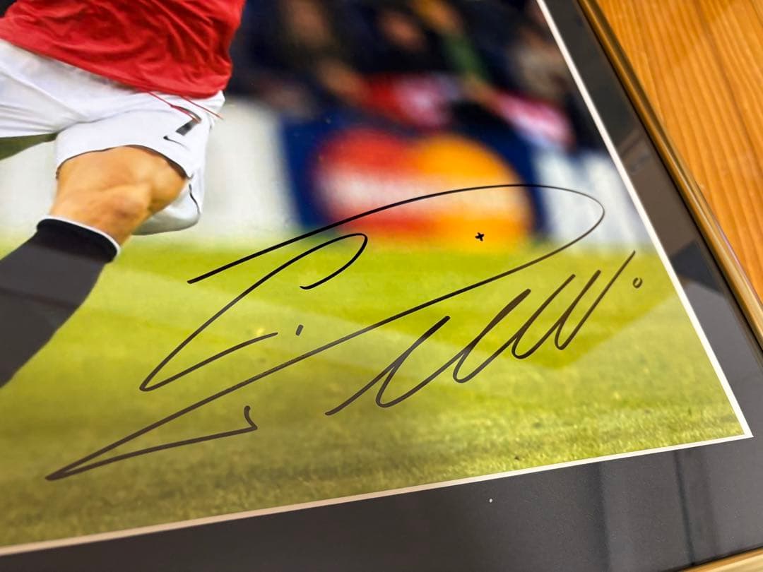 クリスティアーノロナウド 直筆サインフォト Beckett認証 額装済 記念