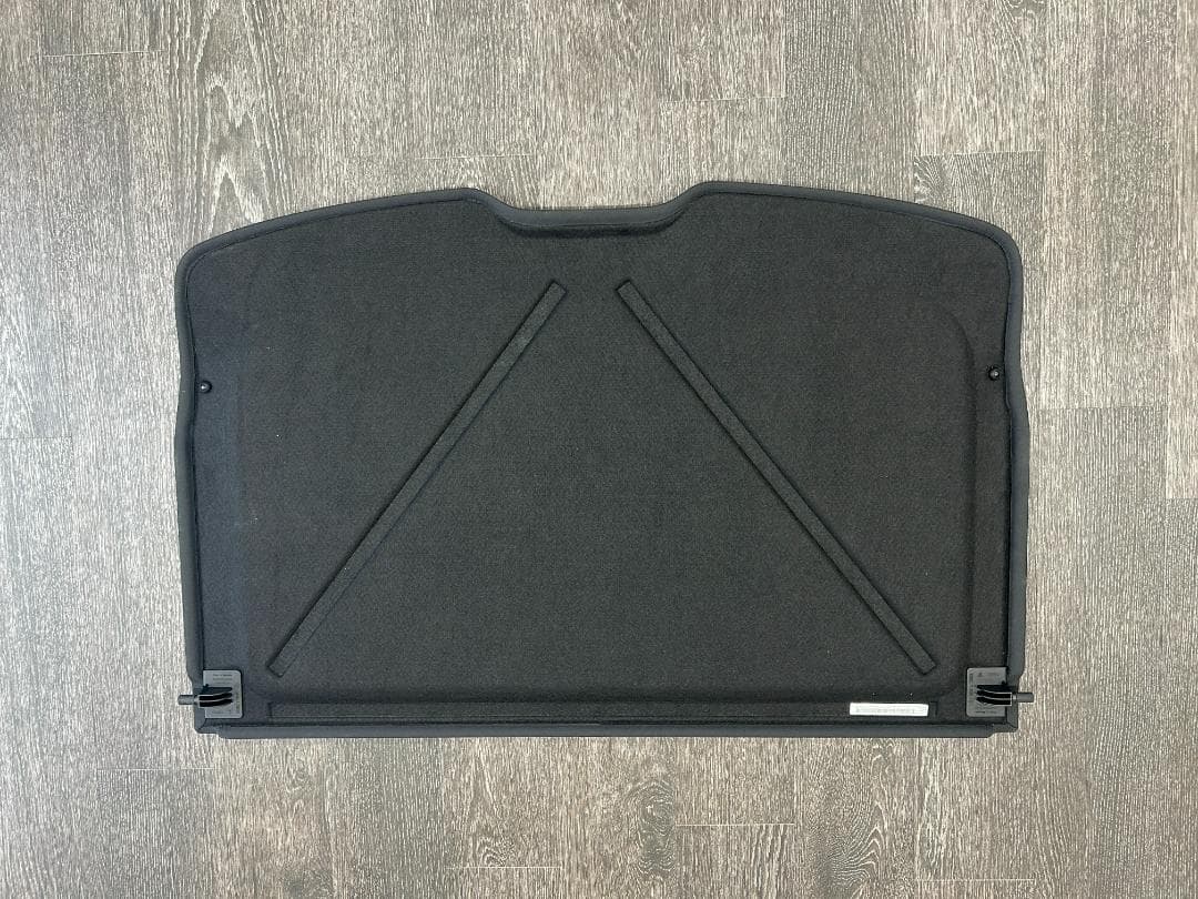 ポルシェ マカン ラゲッジカバー トノカバー 純正 - メルカリ