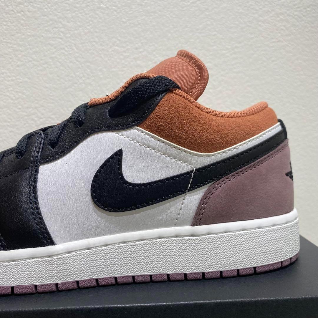 24.5cm【新品】ナイキ エアジョーダン1 ロウ GSモデル