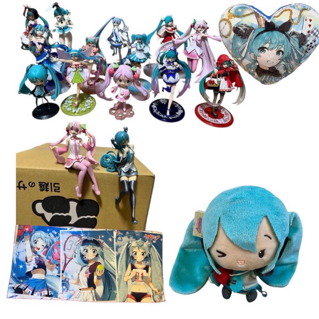 初音ミク フィギュア15体＋ぬいぐるみ他 大量まとめ売りセット - メルカリ
