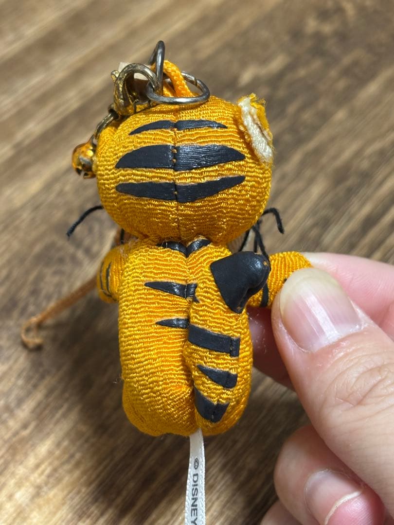 ディズニー くまのプーさん ティガー ちりめん ストラップ レア 廃盤品