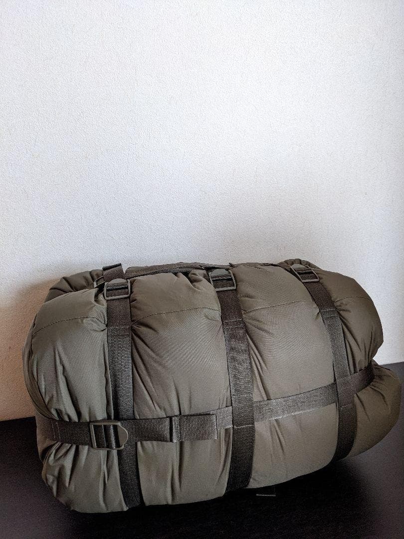 す*ず様 カリンシア ディフェンス6 Carinthia 寝袋 シュラフ - メルカリ