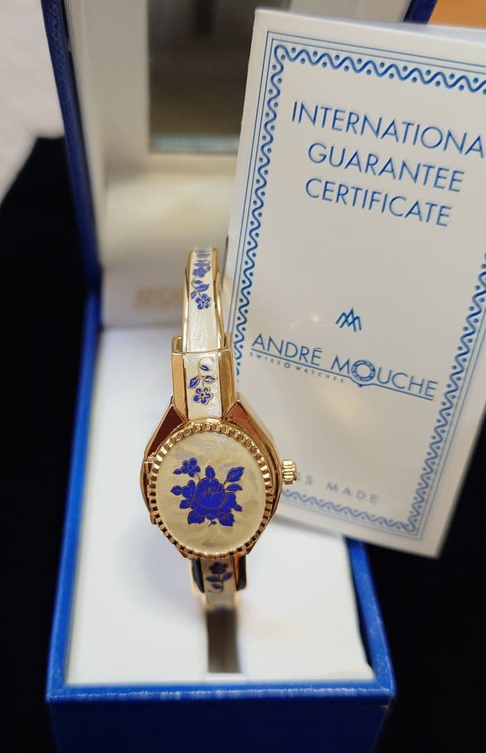 電池切れ AndreMouche アンドレムッシュ スイス製 バングル腕時計