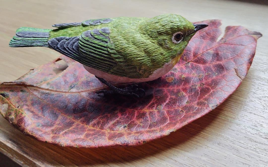 バードカービング　\"メジロ”