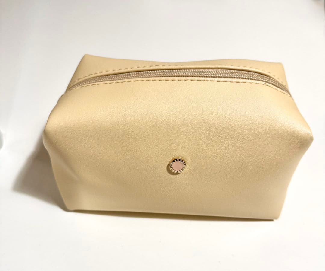 エミレーツ航空 ビジネスクラス アメニティ ブルガリポーチ - メルカリ