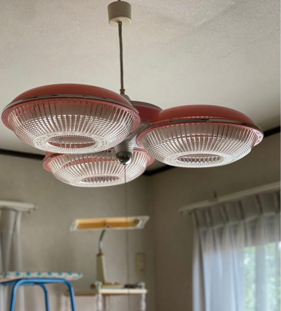 ピンク 3灯 天井照明 昭和レトロ 当時物 レトロポップ インテリア ペンダント ピンク 3灯 天井照明 昭和レトロ 当時物 レトロポップ インテリア