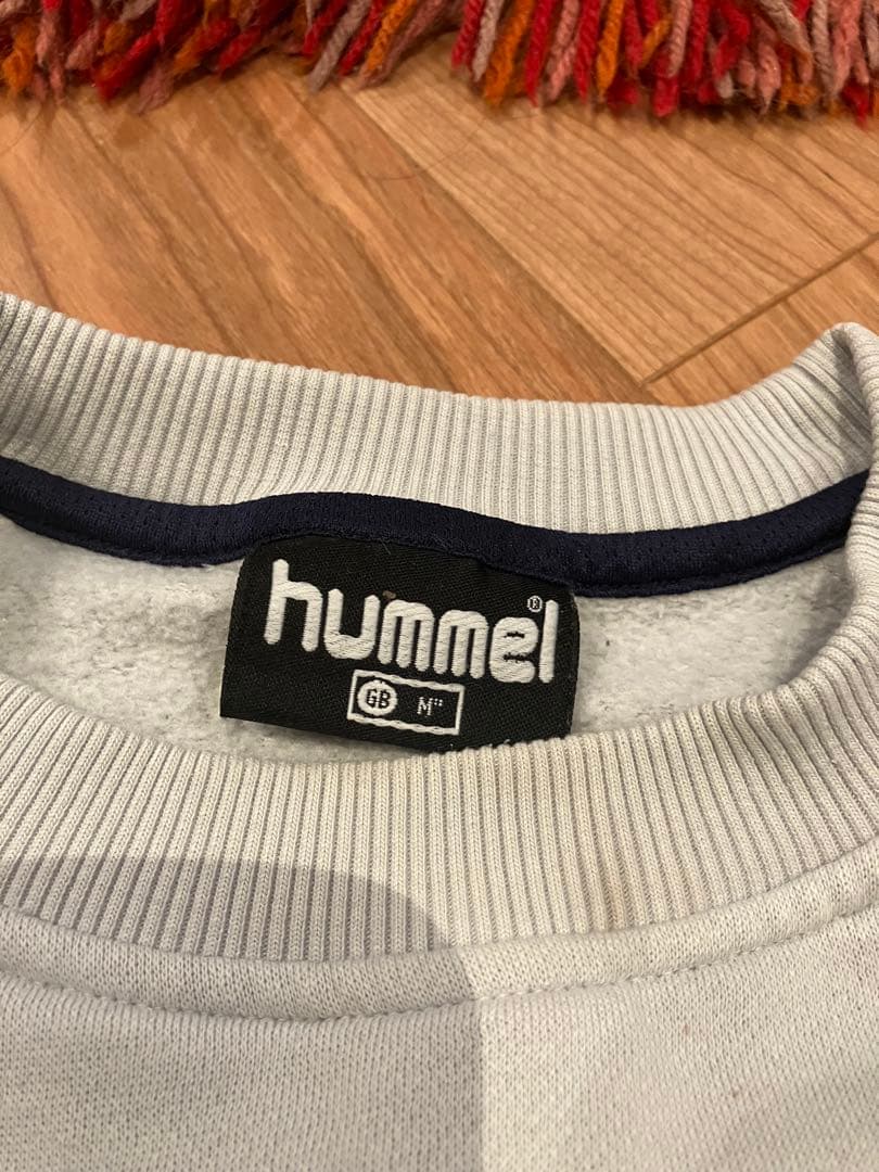 アストン・ヴィラ hummel トレーニングスウェット 古着 商品詳細