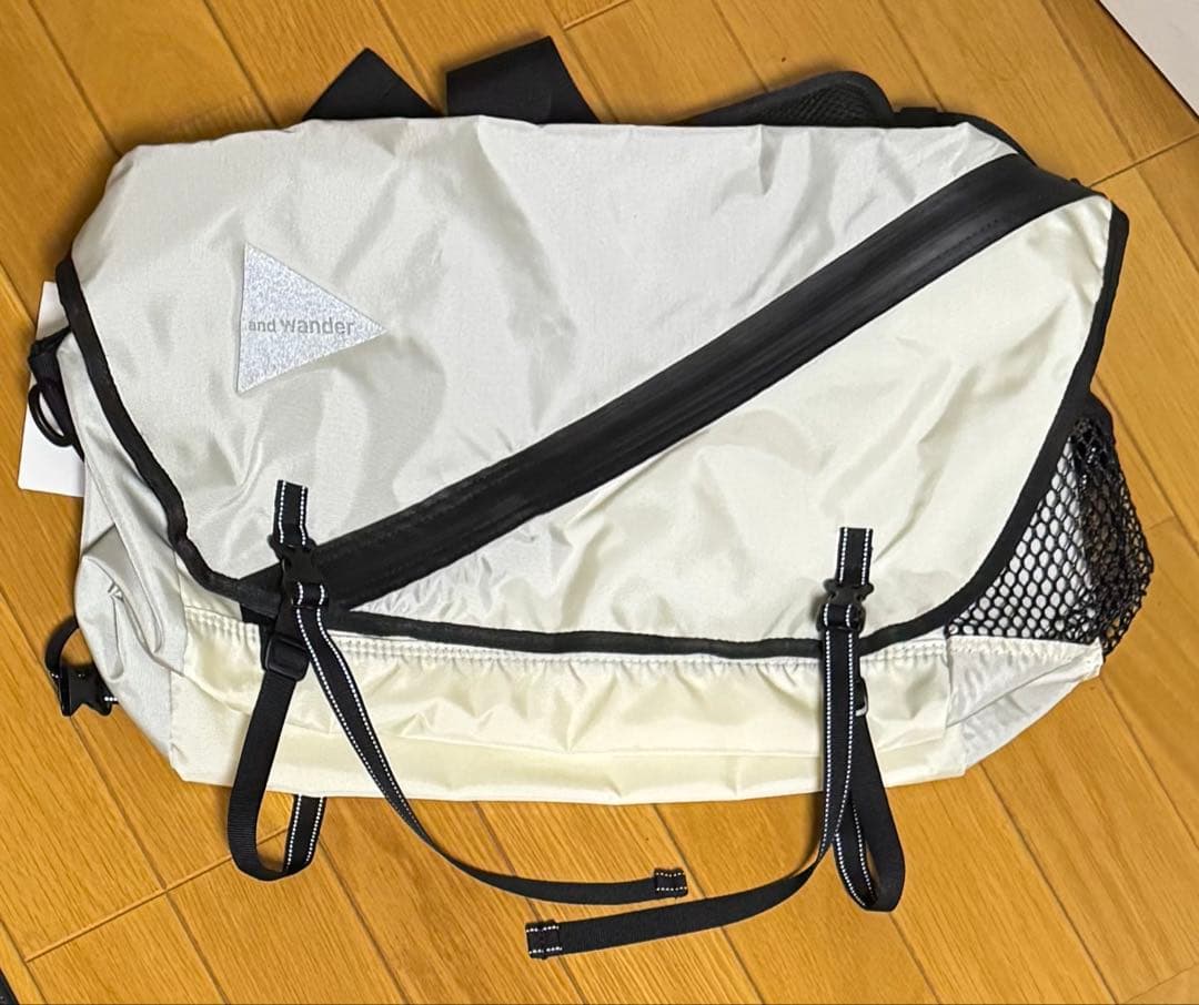 【未使用】アンドワンダー and wander メッセンジャーバッグ ショルダー and wander / アンドワンダー | heather messenger bag - Navy | 通販