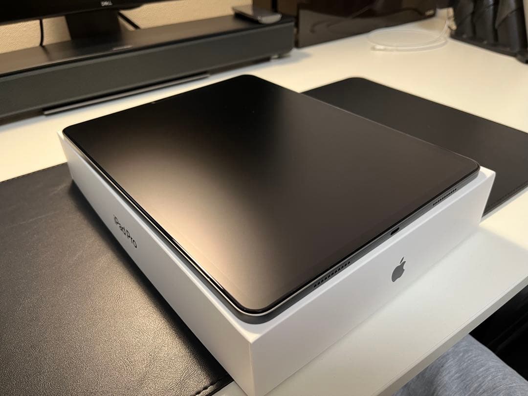 iPad Pro 12.9インチ 1TB 第5世代＋pitakaMagEZケース - メルカリ