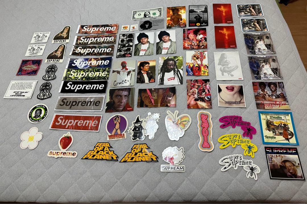 バラ売り不可 supreme ステッカーセット - メルカリ