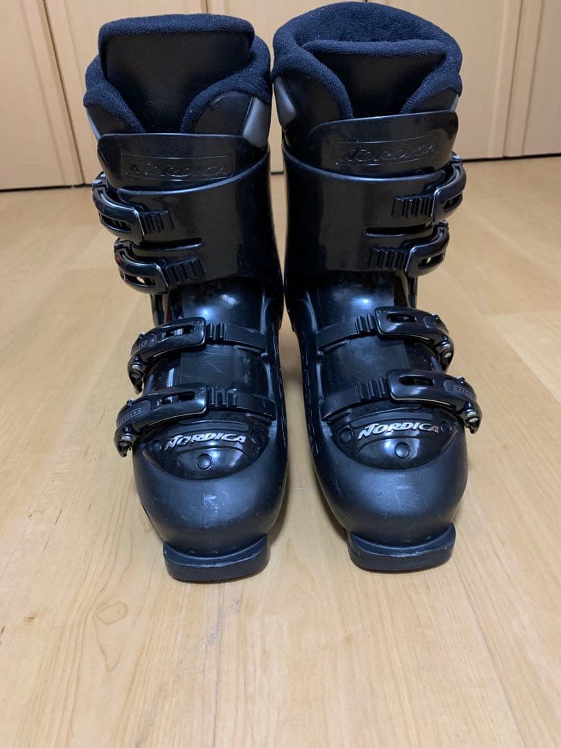 Nordicaスキーブーツ　（27.0~27.5cm）