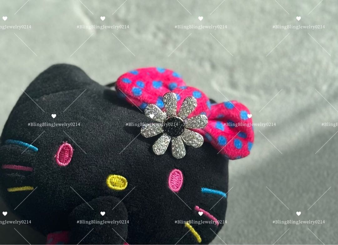 実物写真❤️Mio Harutaka好き❤️マーガレットピアス　片耳　黒✖️ホワイト Mio Harutaka マーガレットピアス 片耳 - メルカリ