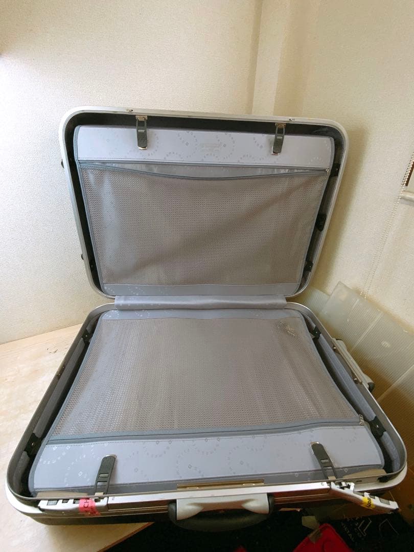 J*n様 Samsonite サムソナイトスーツケース 大型ハードタイプ チャコ