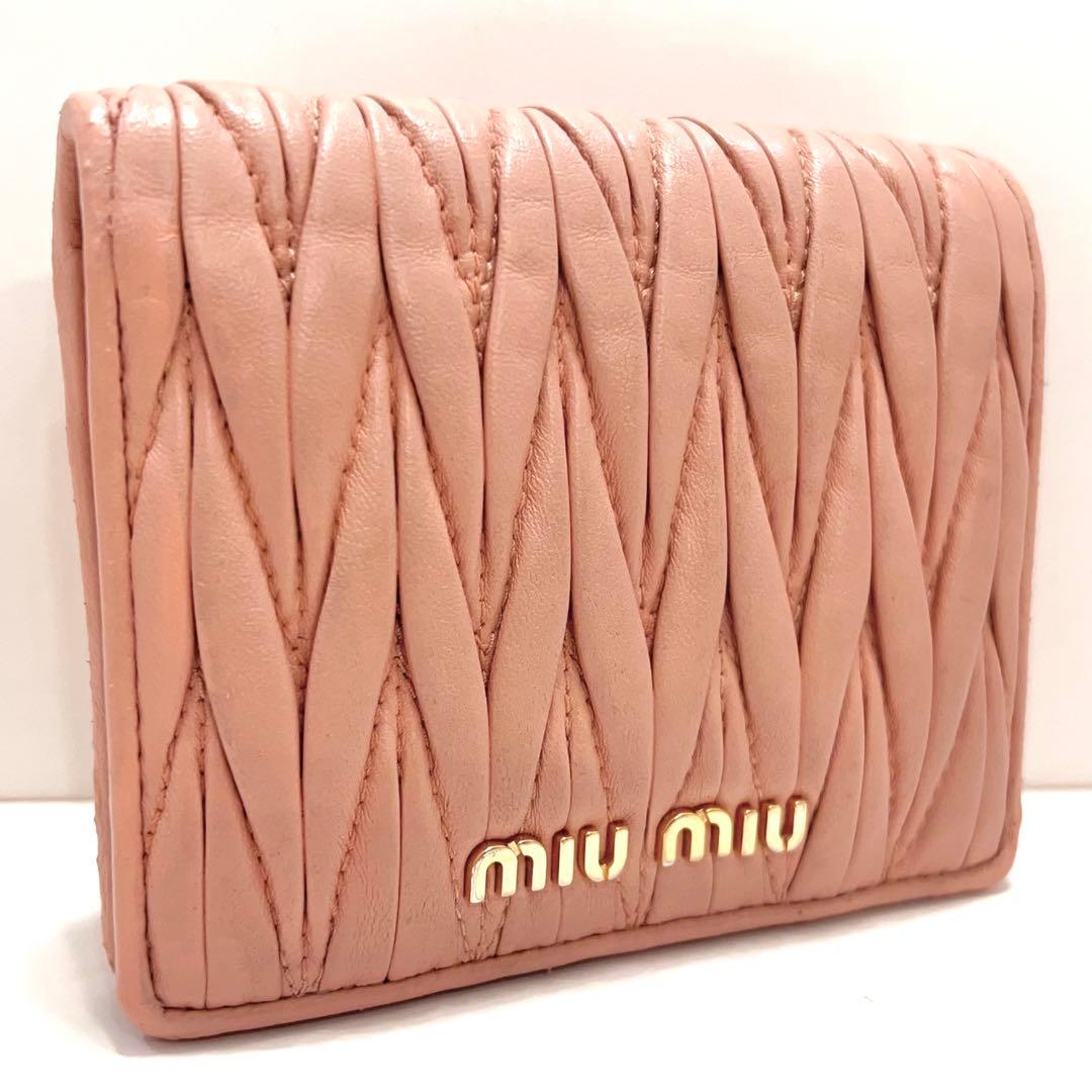 ミュウミュウ マテラッセ オールレザー 折り財布 ゴールド金具 ロゴ