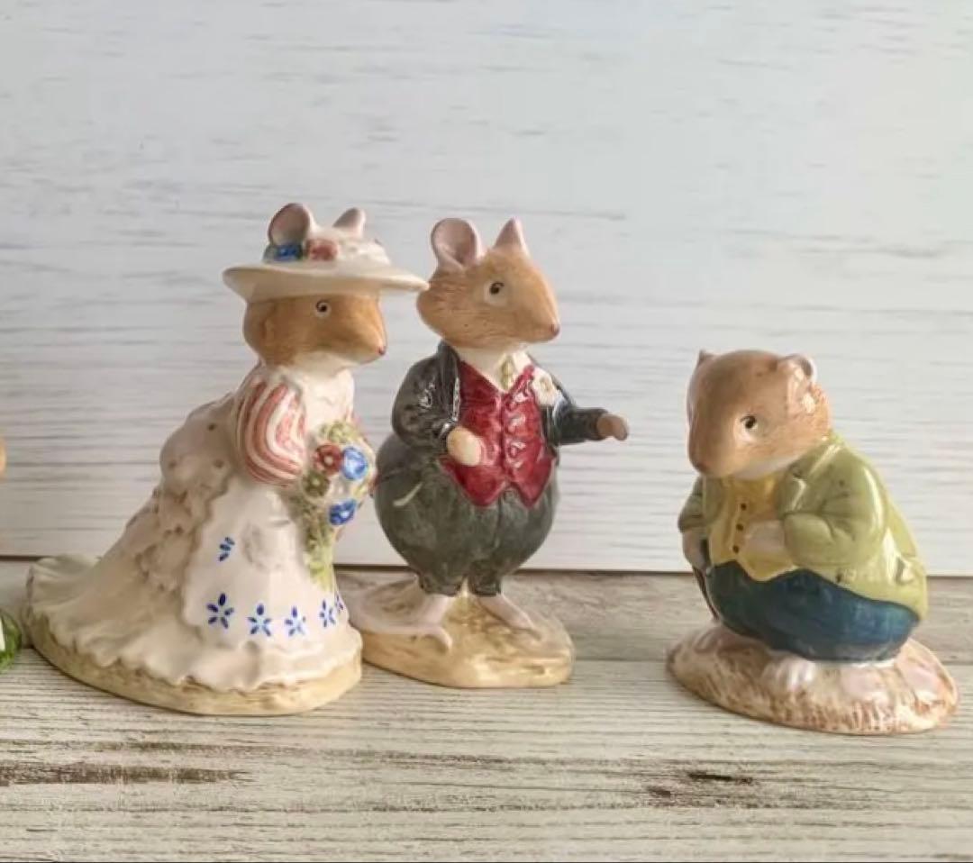 ブランブリーヘッジ ウェディングシーン フィギュリン 3体セット 置物 ブランブリーヘッジ ウェディングシーン フィギュリン 3体セット 置物